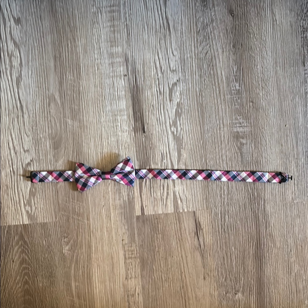 Wembley Pink and Black Checkered Bow Tie
